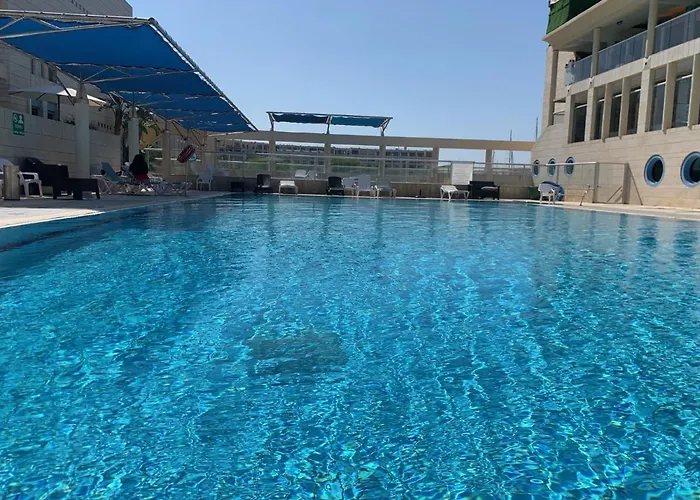 Last Minute Herzliya
