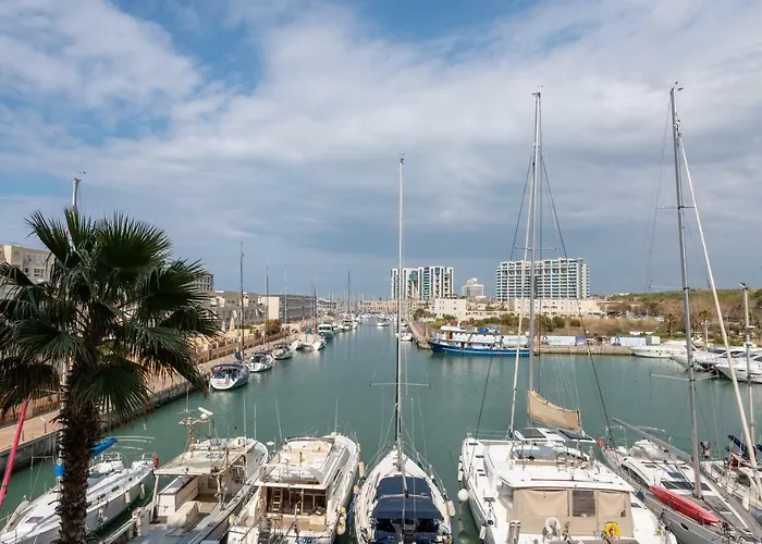 Herzliya Marina Lagoon Apartment